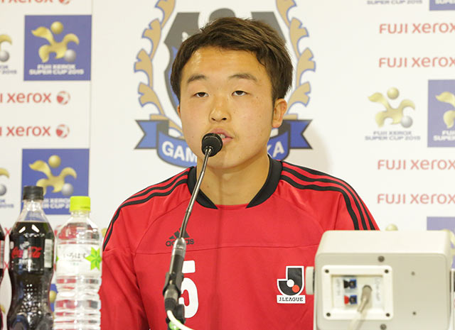 【ＦＸＳＣ２０１５ 公式記者会見】Ｕ－１８Ｊリーグ選抜の千葉健太選手（９／１０）