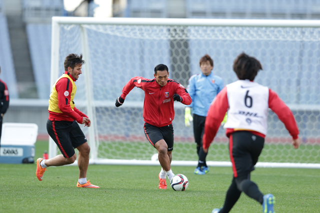 【ＦＸＳＣ２０１５ 浦和 前日練習】練習で士気を高める選手たち（５／１９）