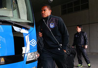 【ＦＸＳＣ２０１５ Ｇ大阪vs浦和　試合前】会場入りするリンス（Ｇ大阪）（９／２３）