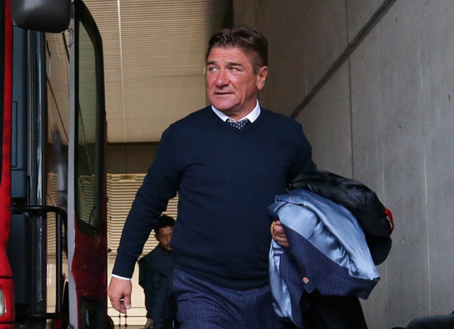 【ＦＸＳＣ２０１５ Ｇ大阪vs浦和　試合前】会場入りするペトロヴィッチ監督（浦和）（７／２３）