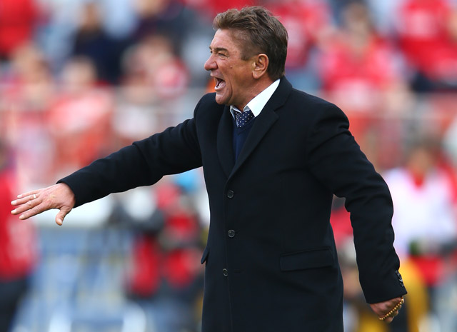 【ＦＸＳＣ２０１５ Ｇ大阪vs浦和】指示を出すペトロヴィッチ監督（浦和）（８／３０）