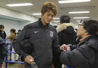 【ＦＸＳＣ２０１５ Ｇ大阪vs浦和　試合後】試合後の取材に応える李（浦和）（７／８）