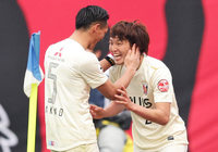 【２０１３シーズン開幕戦プレイバック 広島vs浦和】決勝点となる2点目を奪取した原口（浦和）（６／９）