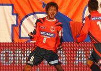 【２００８シーズン開幕戦プレイバック 大宮vs新潟】前半終了間際の44分に追加点を決めた小林（大宮）（９／９）