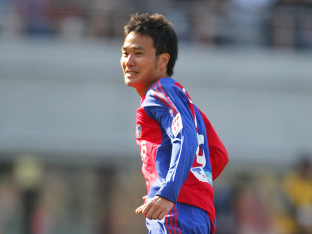 【２００８シーズン開幕戦プレイバック ＦＣ東京vs神戸】39分にセットプレーの流れから先制点を決めた今野（ＦＣ東京）（２／９）