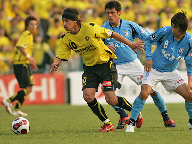 【２００７シーズン開幕戦プレイバック 柏vs磐田】菅沼と共に2点を決めて大勝に貢献したフランサ（柏）（８／９）