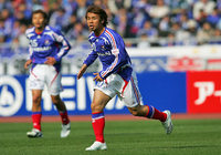 【２００７シーズン開幕戦プレイバック 横浜ＦＭvs甲府】5分に幸先良く先制点を挙げた山瀬（横浜ＦＭ）（２／９）