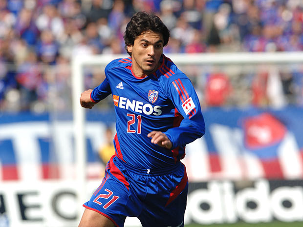 【２００６シーズン開幕戦プレイバック ＦＣ東京vs大分】14分に幸先よく先制点を奪ったササ　サルセード（ＦＣ東京）（３／９）