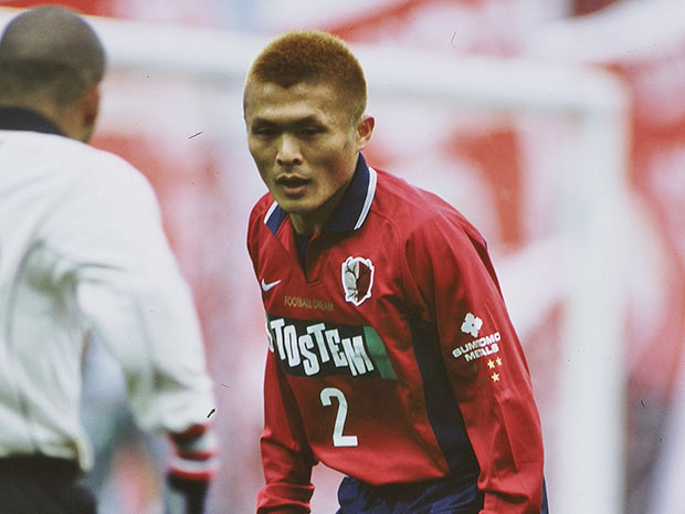 【２００３シーズン開幕戦プレイバック 鹿島vs浦和】41分に決勝点となる2点目を決めた名良橋（鹿島）（３／８）