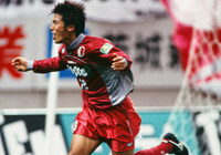 　【１９９８シーズン開幕戦プレイバック 鹿島vs福岡】勝越し点を決めた柳沢（鹿島）（３／９）