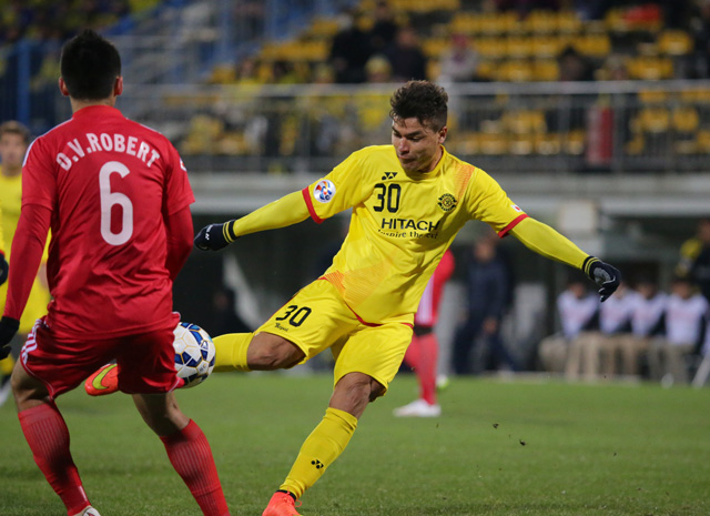 【ＡＣＬ２０１５ GS MD2 柏vsBIN】オウンゴールを誘発したクリスティアーノ（5/10）