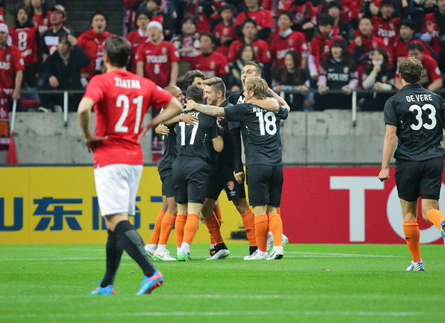 【ＡＣＬ２０１５ GS MD2 浦和vsブリスベンロアー】開始早々の2分に先制点を奪ったボレロ（ブリスベンロアー）（3/10）