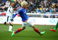 【明治安田Ｊ１ １ｓｔ 第1節 横浜FMvs川崎Ｆ】同点ゴールを決めた小林（横浜FM）（4/15）