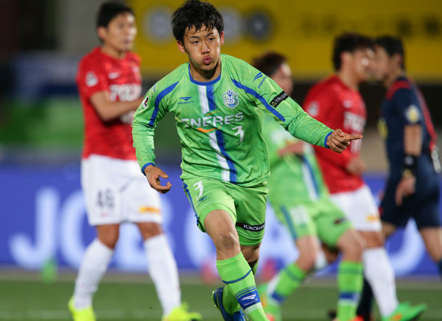 【明治安田Ｊ１ １ｓｔ 第1節 湘南vs浦和】先制のPKを決めた遠藤（湘南）（5/15）