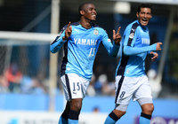 【明治安田Ｊ２ 第1節 磐田vs北九州】チーム3点目を決めたアダイウトン（磐田）（2/3）