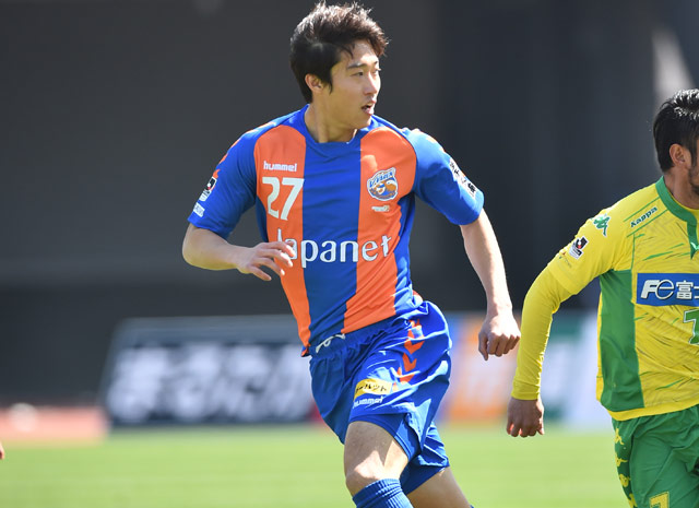 【明治安田Ｊ２ 第1節 長崎vs千葉】両チーム最多の4本のシュートを放ったイ ヨンジェ（長崎）（3/3）