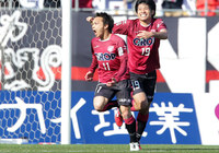 【明治安田Ｊ２ 第1節 岡山vs岐阜】ダメ押しの3点目を決めた染矢（岡山）（2/3）