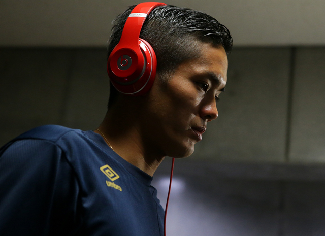 【明治安田Ｊ１ １ｓｔ 第2節 FC東京vs横浜FM】試合を前に集中力を高める武藤（FC東京）（4/19）