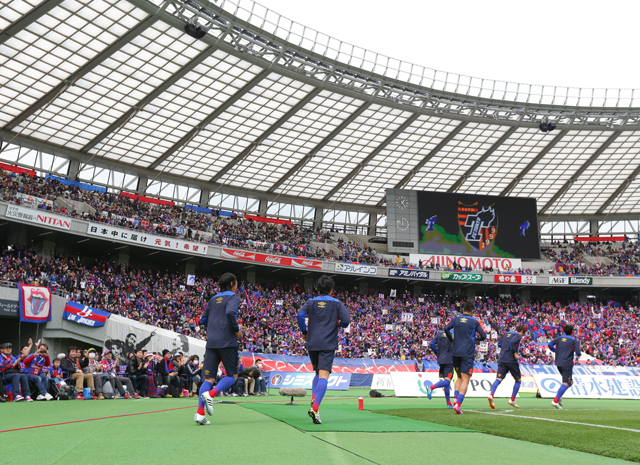 【明治安田Ｊ１ １ｓｔ 第2節 FC東京vs横浜FM】試合前にウォーミングアップを始める選手達（9/19）