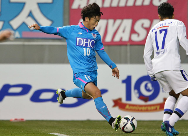 【明治安田Ｊ１ １ｓｔ 第2節 鳥栖vsＧ大阪】左サイドから仕掛ける金民友（鳥栖）（11/15）