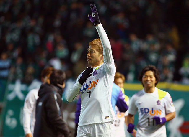 【明治安田Ｊ１ １ｓｔ 第2節 松本vs広島】前半アディショナルタイムにFKを直接蹴り込んだ森﨑浩司（広島）（13/15）