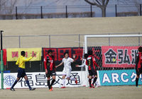 【明治安田Ｊ３ 第1節 福島vs藤枝】貴重な追加点を決めた大石（藤枝）（1/2）