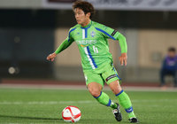 【ＹＮＣ 予選リーグ 第1節 湘南vs甲府】途中出場で決勝点をアシストした永木（湘南）（2/5）