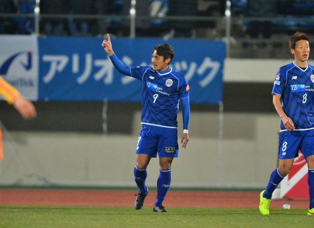 【ＹＮＣ 予選リーグ 第1節 山形vs清水】64分にゴール左隅へ勝越し点を蹴り込んだ中島（山形）（4/5）