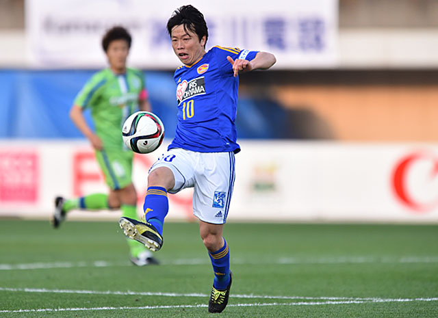 【明治安田Ｊ１ １ｓｔ 第3節 湘南vs仙台】前線にパスを供給する梁（仙台）（3/5）