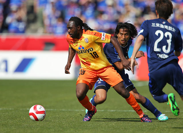 【ＹＮＣ 予選リーグ 第2節 横浜FMvs清水】前線で攻撃のリズムを作ったピーター ウタカ（2/5）