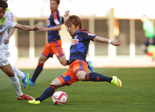 【ＹＮＣ 予選リーグ 第2節 新潟vs広島】69分から交代出場し、広島ゴールに迫った山崎（新潟）（4/5）