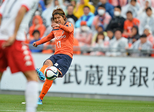 【明治安田Ｊ２ 第4節 大宮vs札幌】FKを直接たたきこんだ横谷（大宮）（2/3）