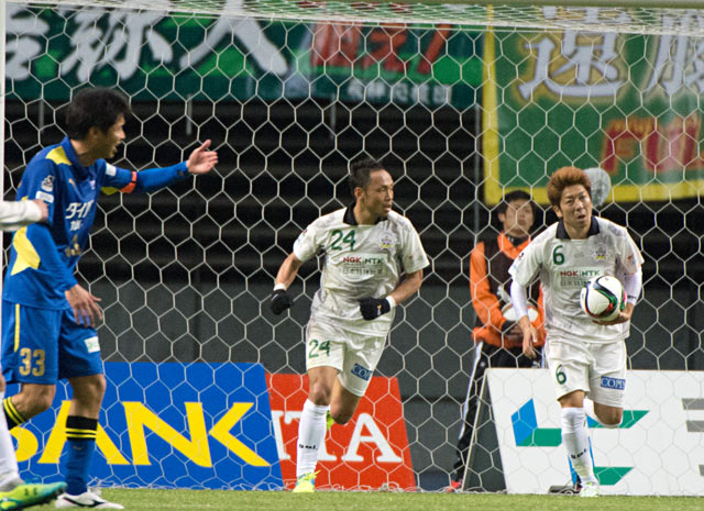 【明治安田Ｊ２ 第5節 大分vs岐阜】2ゴールを決める意地を見せた難波（岐阜）（2/3）