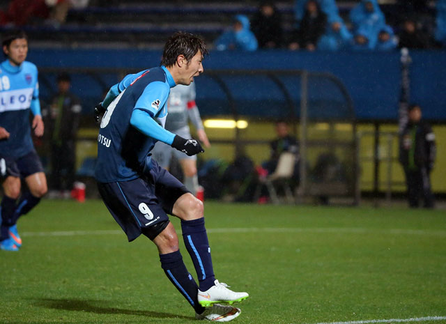 【明治安田Ｊ２ 第5節 横浜FCvs福岡】追撃のゴールを決めた黒津（横浜FC）（2/3）