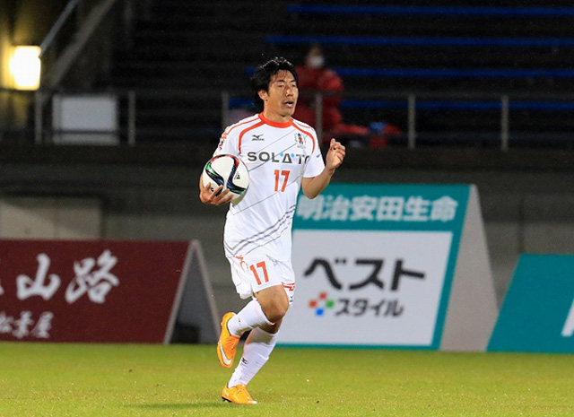 【明治安田Ｊ２ 第5節 金沢vs愛媛】一矢を報いるゴールを決めた近藤（愛媛）（3/3）