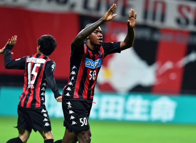 【明治安田Ｊ２ 第6節 札幌vs東京Ｖ】3試合連続ゴールを決めたナザリト（札幌）（3/3）