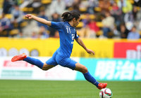 【明治安田Ｊ２ 第6節 福岡vs水戸】豪快なフォームからシュートを放つ坂田（福岡）（1/3）