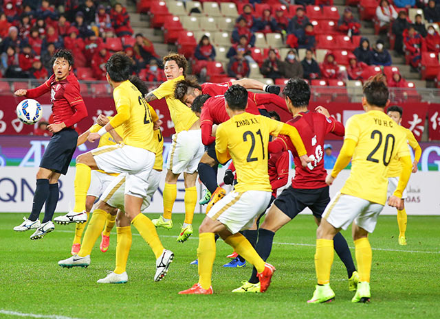 【ＡＣＬ２０１５ GS MD4 鹿島vs広州恒大】試合終了直前の93分、高崎（鹿島）のヘッドがネットを揺らした（6/10）