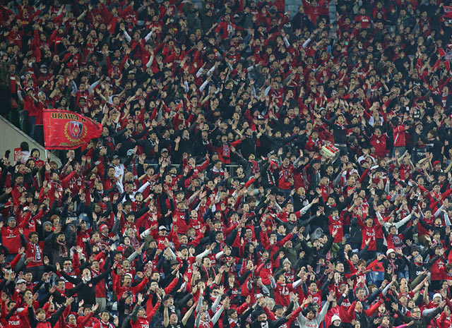 【ＡＣＬ２０１５ GS MD4 浦和vs北京国安】熱い声援で選手を鼓舞した浦和のファン・サポーター（1/10）