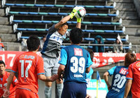 【明治安田Ｊ２ 第7節 熊本vs横浜FC】古巣相手に無失点勝利を収めた南（横浜FC）（2/3）