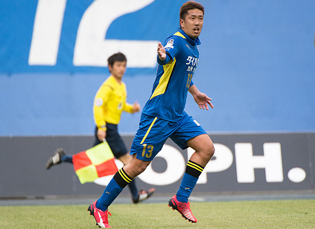 【明治安田Ｊ２ 第7節 大分vs福岡】1点差に迫るゴールを決めた高松（大分）（3/3）