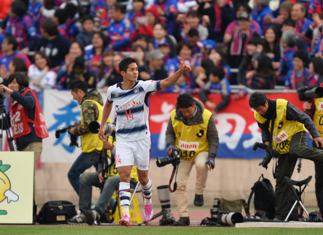 【明治安田Ｊ１ １ｓｔ 第5節 湘南vsFC東京】決勝ヘッドでチームを3連勝に導いた武藤（FC東京）（3/5）