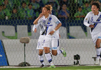 【明治安田Ｊ１ １ｓｔ 第6節 湘南vsＧ大阪】こぼれ球を詰めた宇佐美（Ｇ大阪）は4試合連続ゴール（1/5）