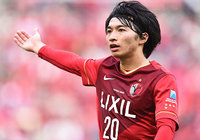 【明治安田Ｊ１ １ｓｔ 第7節 鹿島vs神戸】鮮やかな一撃で同点ゴールを決めた柴崎（鹿島）（3/5）