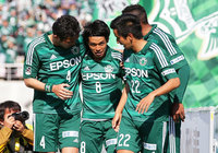 【明治安田Ｊ１ １ｓｔ 第7節 松本vs仙台】60分に決勝点となる一撃を決めた岩上（松本）（1/5）