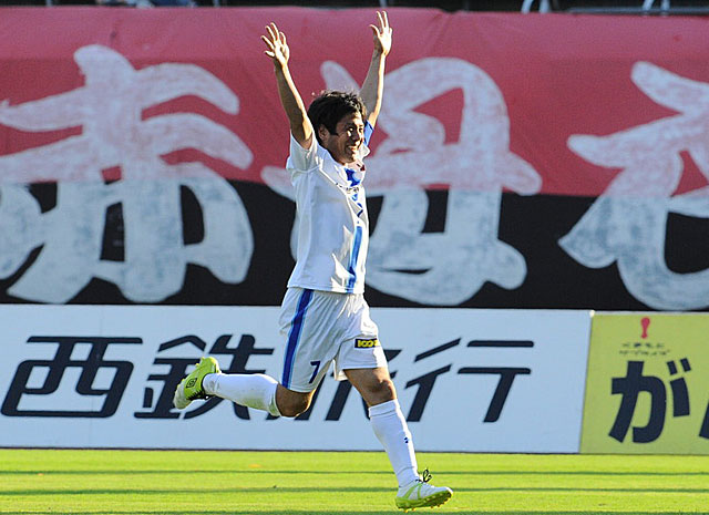 【明治安田Ｊ２ 第9節 熊本vs金沢】3試合連続となる今季8点目を決めた清原（金沢）（3/3）