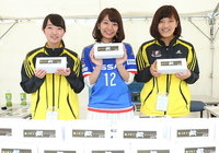 【明治安田Ｊ１ １ｓｔ 第7節 横浜FMvs湘南】Ｊリーグ女子マネ佐藤 美希さんが日産スタジアムに来場！（7/11）