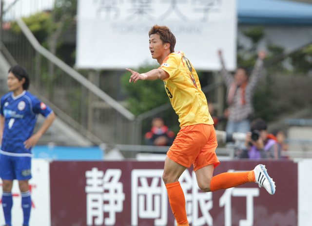 【明治安田Ｊ１ １ｓｔ 第8節 清水vs山形】リードを2点に広げるゴールを決めた長沢（清水）（2/5）