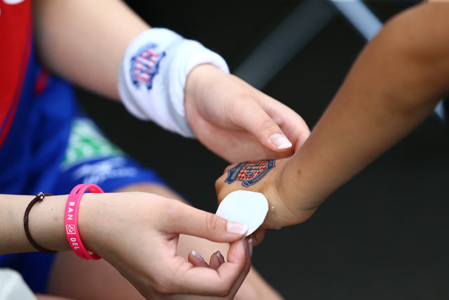 【明治安田Ｊ１ １ｓｔ 第8節 甲府vs浦和】スタジアムではタトゥーシールのサービスも（3/14）