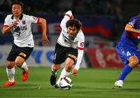 【明治安田Ｊ１ １ｓｔ 第8節 甲府vs浦和】巧みなパスで先制点をアシストした柏木（浦和）（11/14）